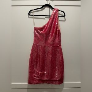 Beautiful Haney sequin dress. I am a size 0 or xs and this fits beautifully!